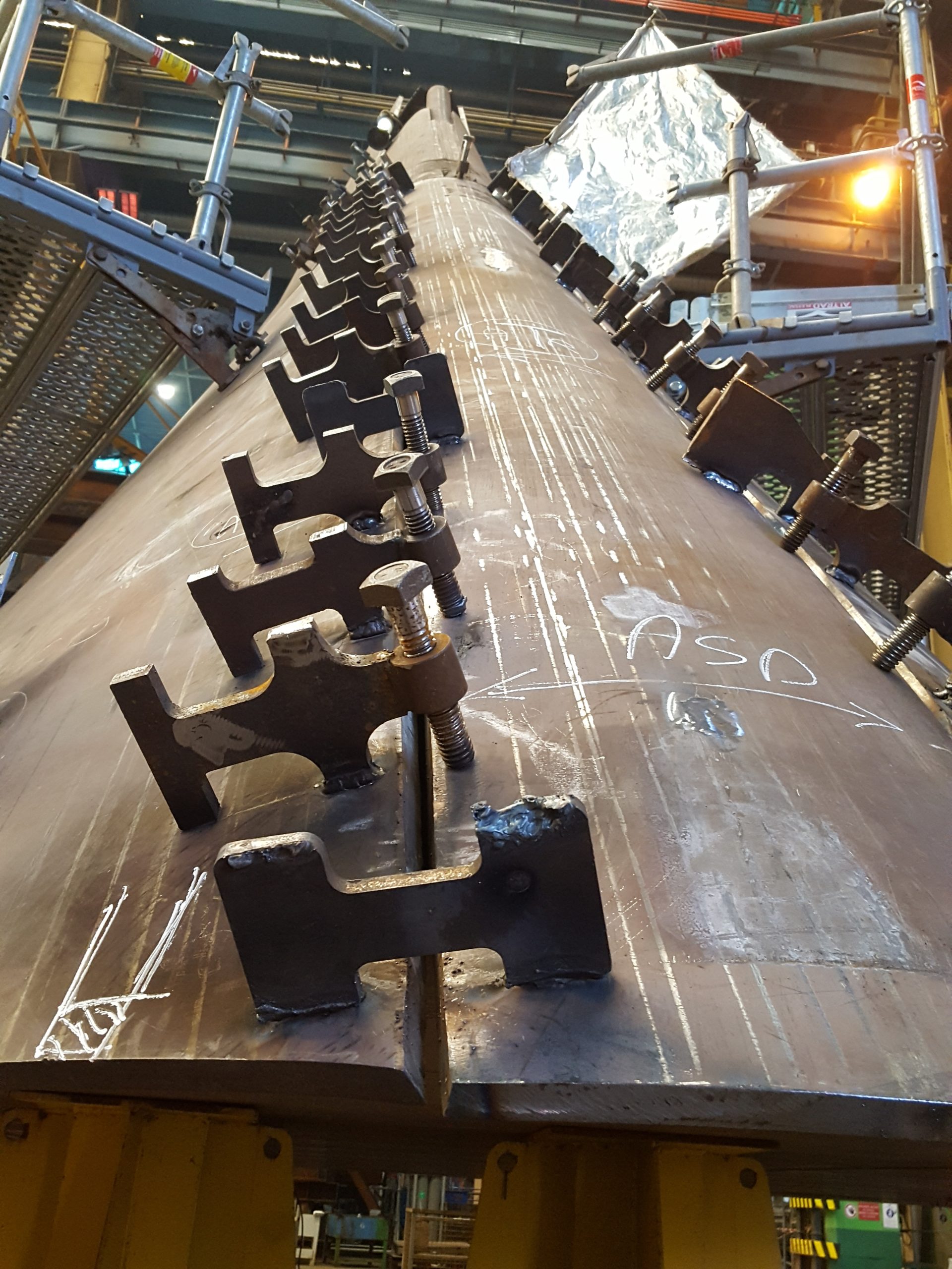 Accostage des tôles avant soudure bout à bout_ATS_Saint Nazaire