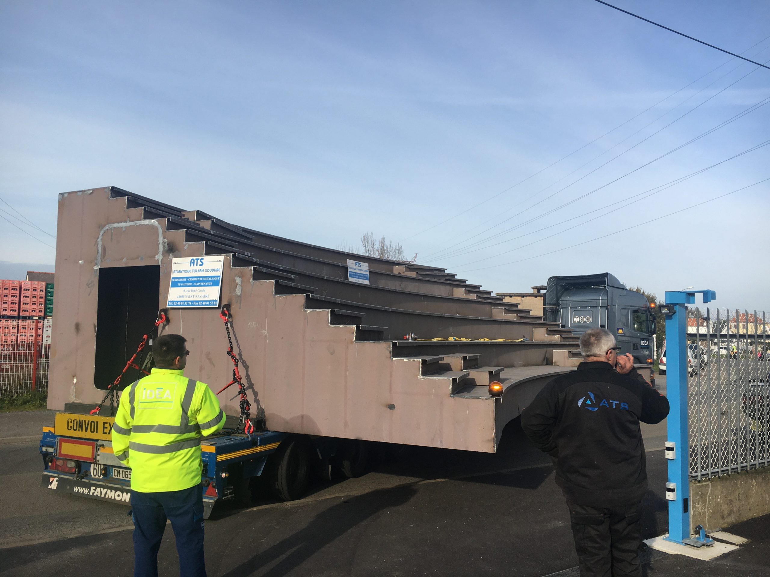 Chaudronnerie_Transport exceptionnel de gradins_ATS_Saint Nazaire