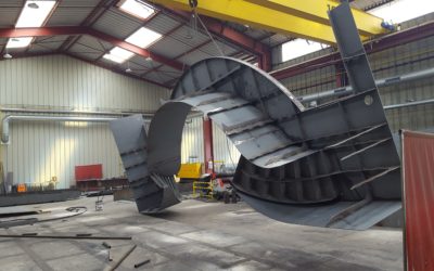 Retournement d'une superstructucure chaudronnée_ATS_Saint Nazaire